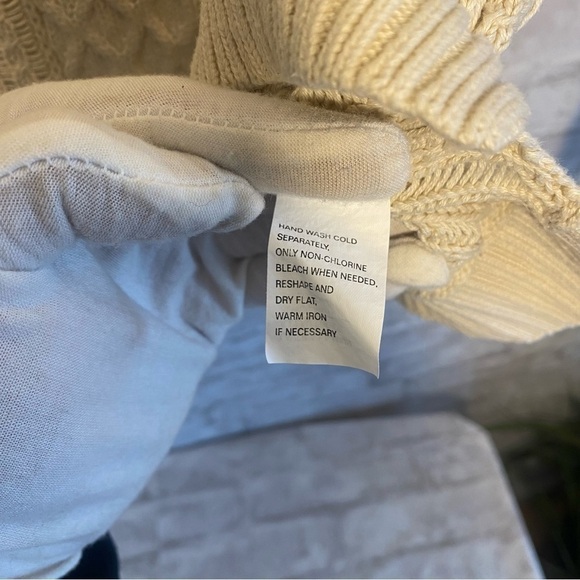 JEANNE Pierre 100% cotton knitted sweater. Size small Cream Colored - Picture 4 of 7